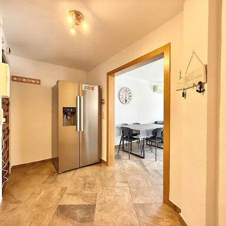 V033 - Rocanegra * Росас